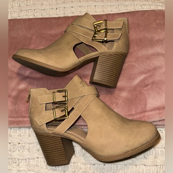 Unr8ed booties - Picture 1 of 8
